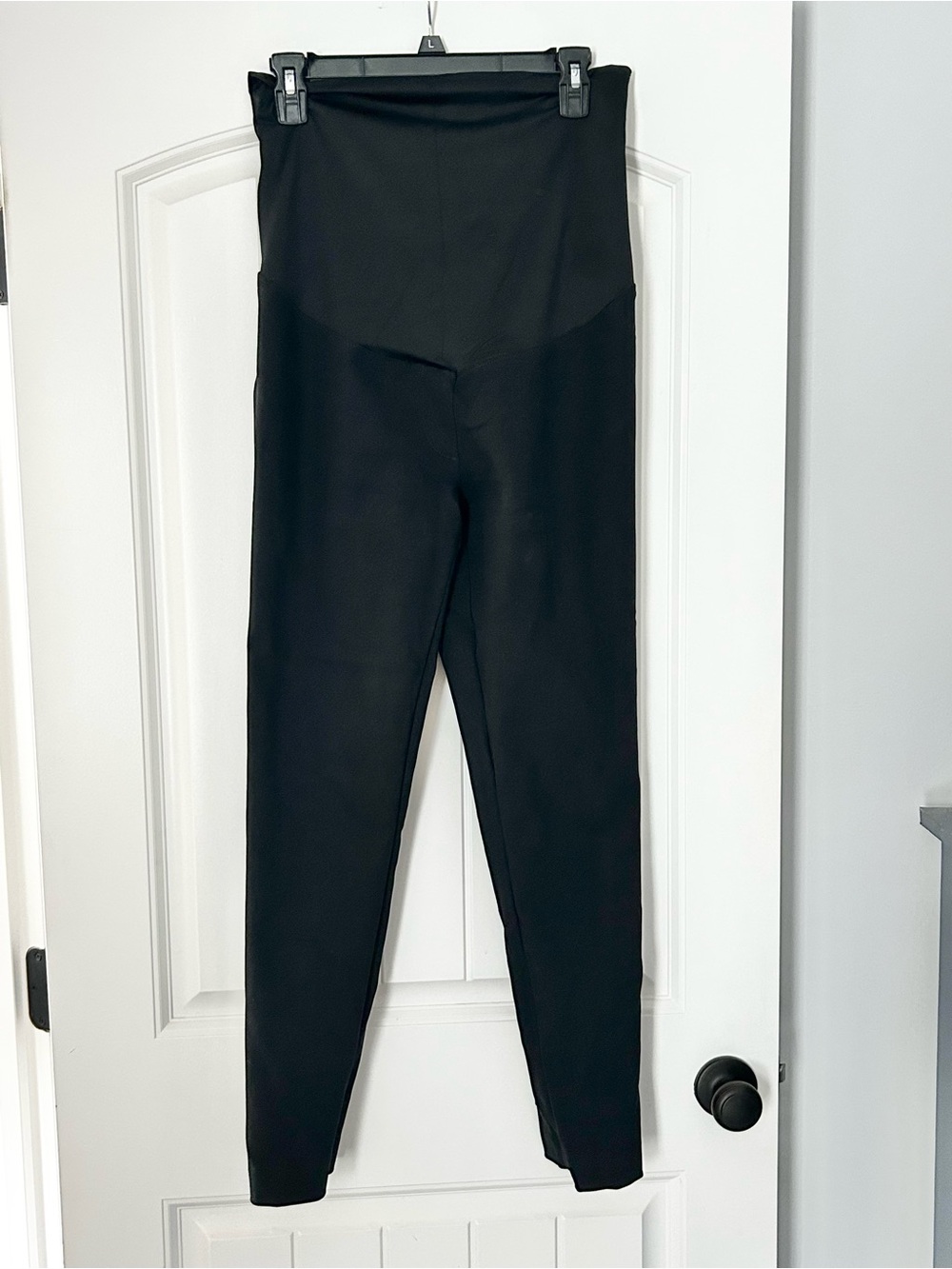 Loft Maternity Straight Leg Work Dress Pants in Black